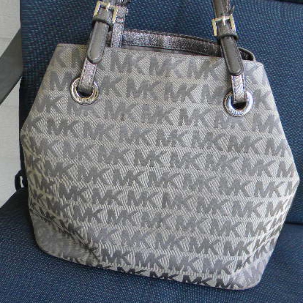Michael Kors Tote/Bucket Bag